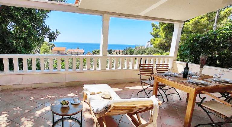 Apartmani Dolac in Jelsa
