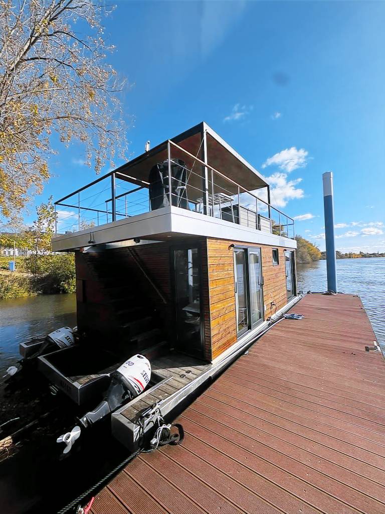 Hausboot Mainz-Kastel