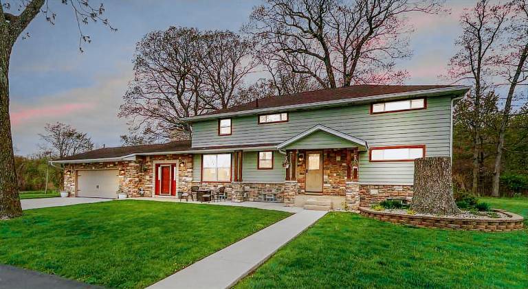 House | Pets are welcome in Indiana