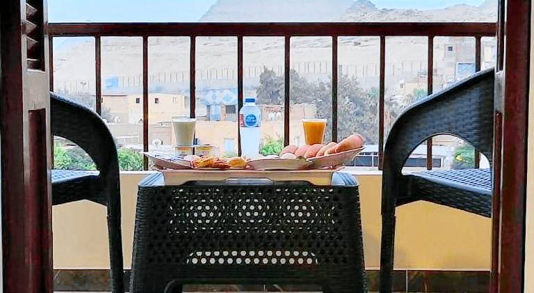 Piramides view in Giza