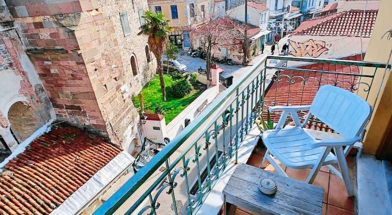 Rental apartment with patio | Perfect for remote work — photo 2