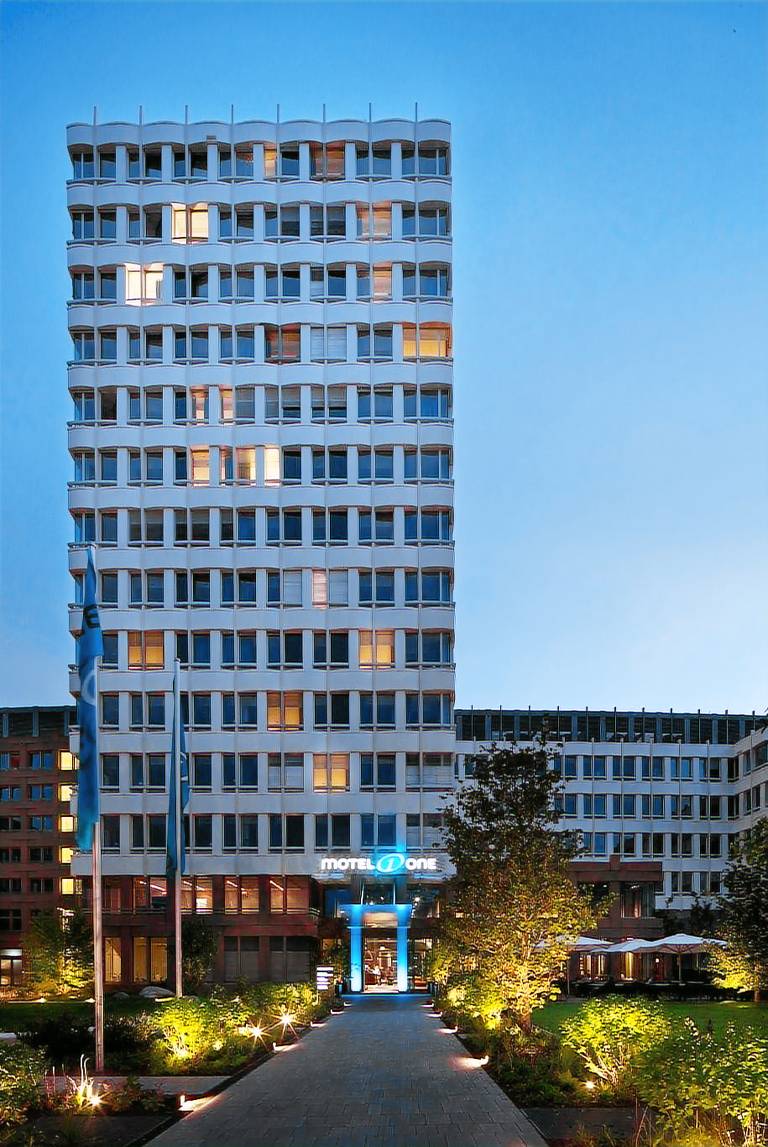 Motel One Munchen-Campus — photo 3