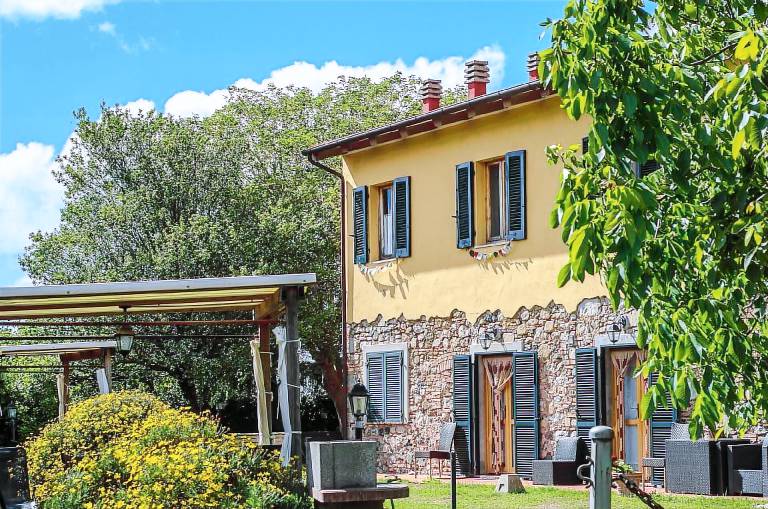 Casale Livorno
