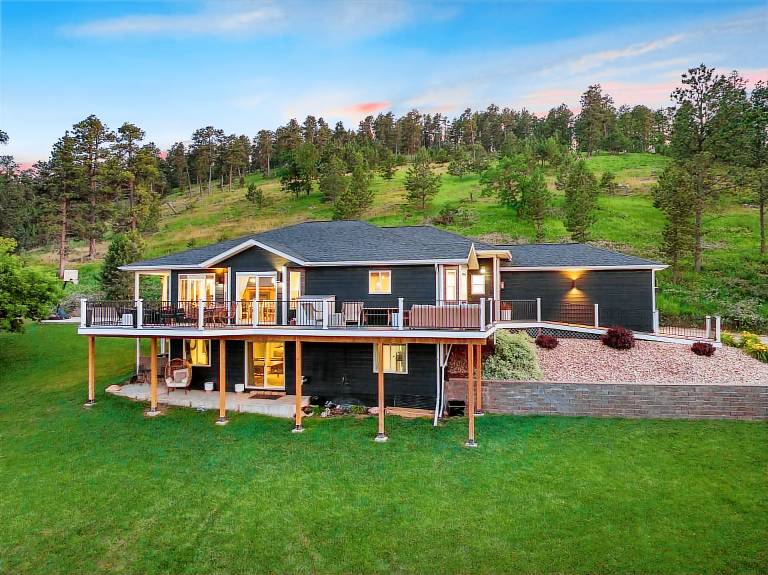 Children-friendly vacation home with fast internet, sauna & yard | Mountain view | Pets allowed — photo 2