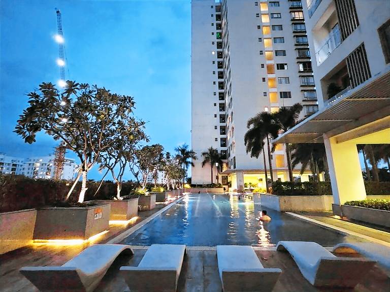 Holiday apartment with pool, yard & grill | Good for workation — photo 3