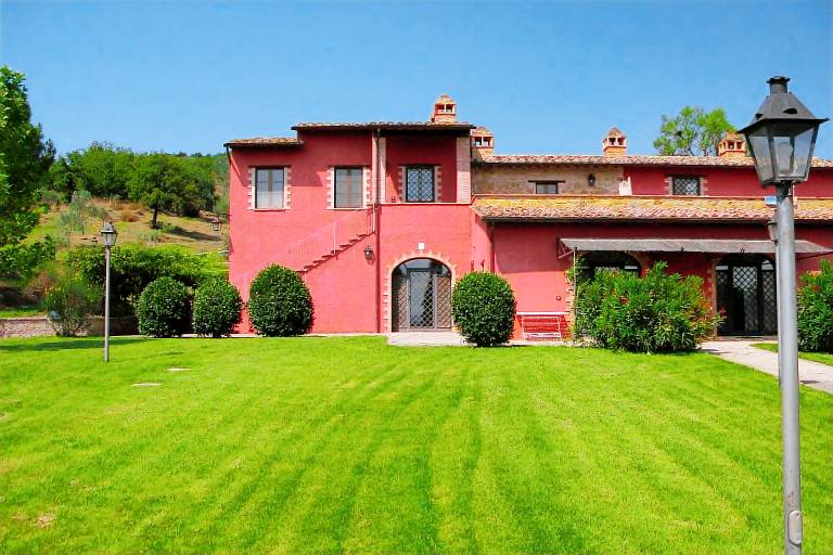 Villa with grill — photo 5