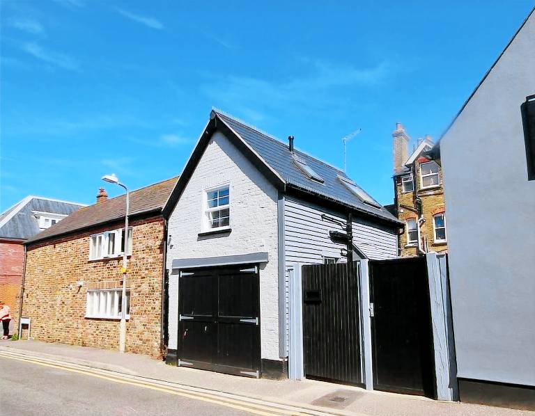 Cottage Deal