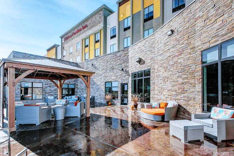 Hilton Garden Inn Topeka — photo 2