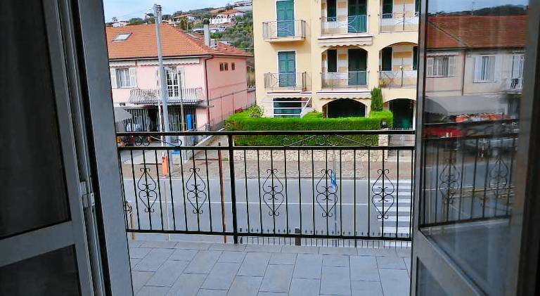 Rental apartment with 2 rooms for 4 persons — photo 4