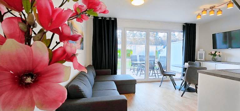 2-Zi.-Fewo für 3 Pers. im EG und Gartenanteil (ca. 30 m²) in Graal Mueritz