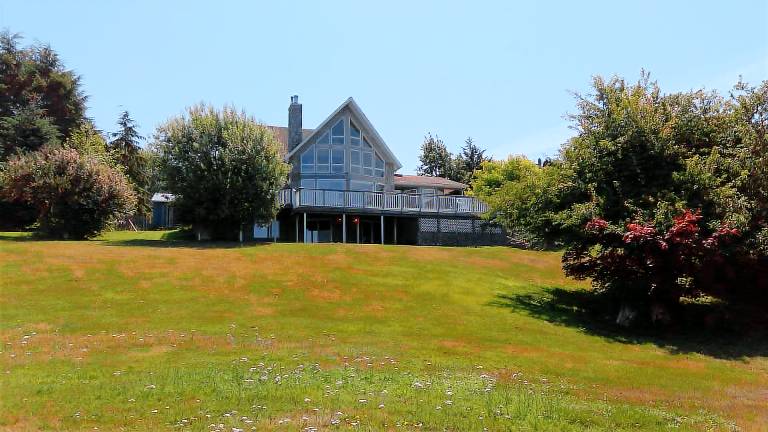 House  Alert Bay
