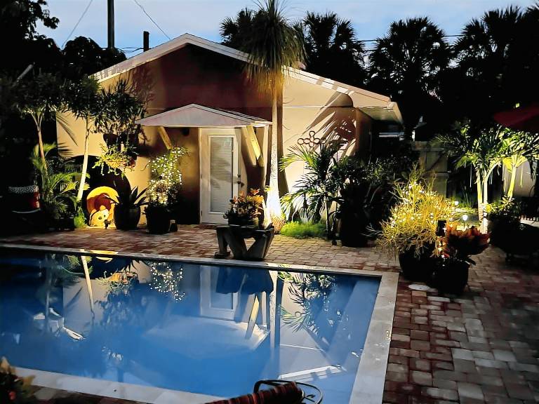 Cottage Lake Worth