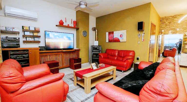Ample rental apartment with patio & hot tub | Next to the beach | Good for workation | Pets allowed — photo 5