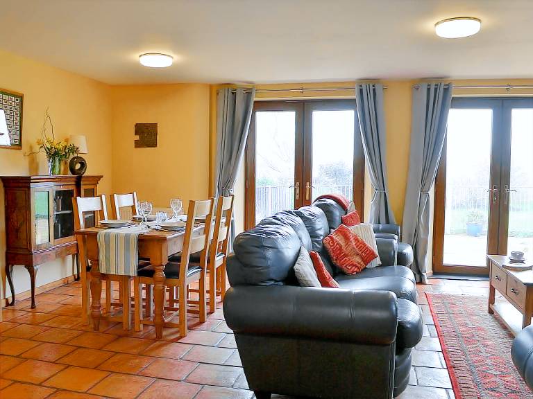 Family-friendly cottage with garden | River view | Pets are welcome — photo 5