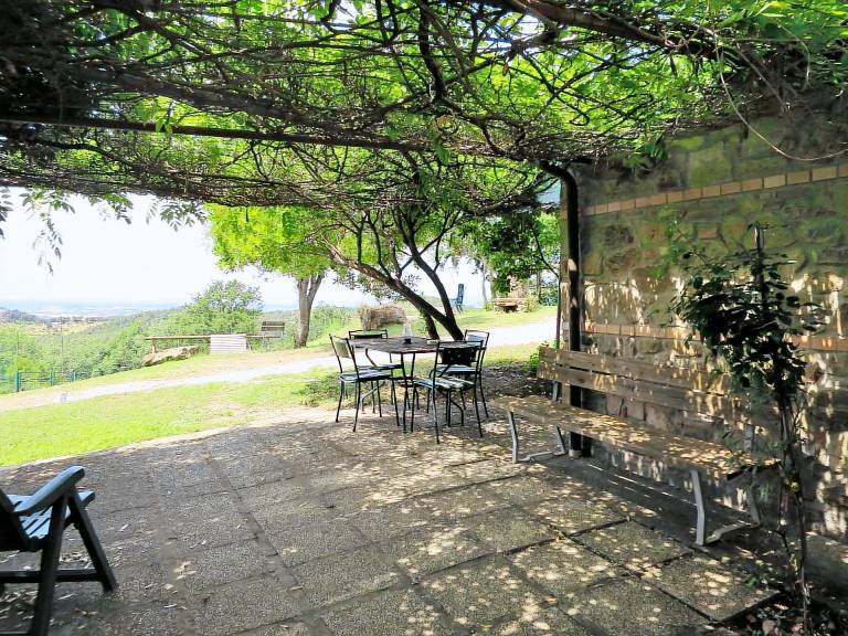 Vacation home with garden, pool & terrace — photo 4