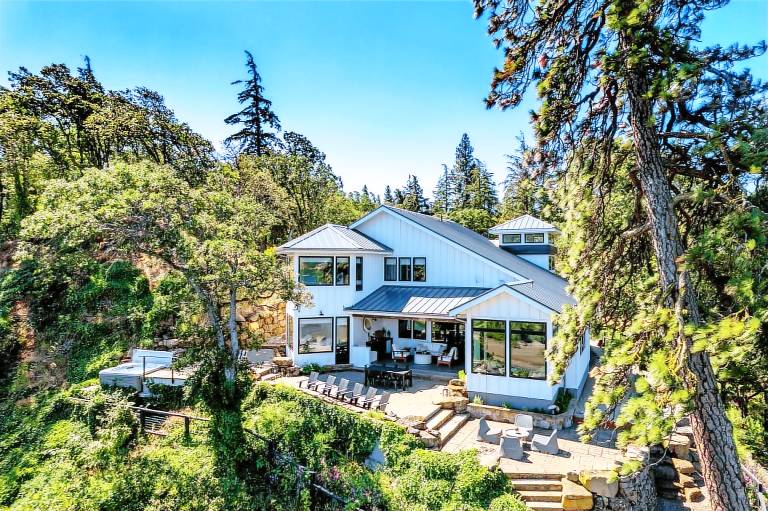 House  Hood River