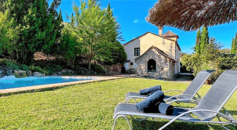 Big villa with pool | Pets are welcome — photo 3