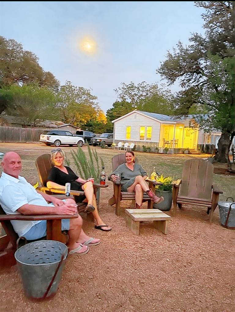 House with pool & barbeque — photo 4