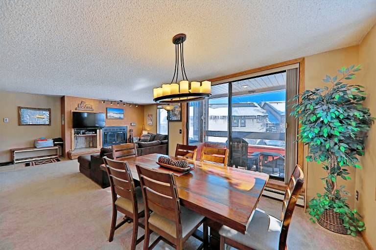 Condo with hot tub & pool in Winter Park, CO