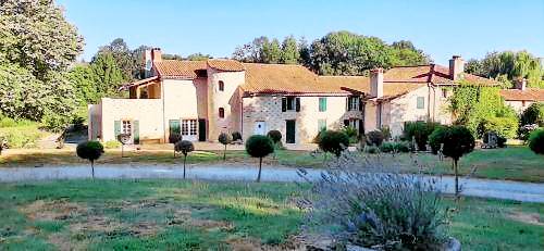 Domaine de la Basse Bobiniere Gite et Chambres d hotes