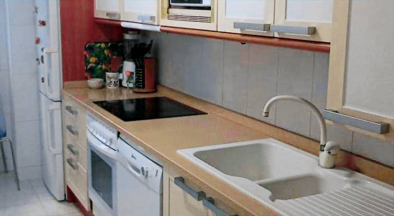 Rental apartment with hot tub | Near Cathedral-Basilica of Our Lady of the Pillar — photo 4