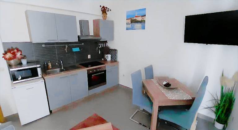 Rental apartment with 1 room for 5 persons — photo 3