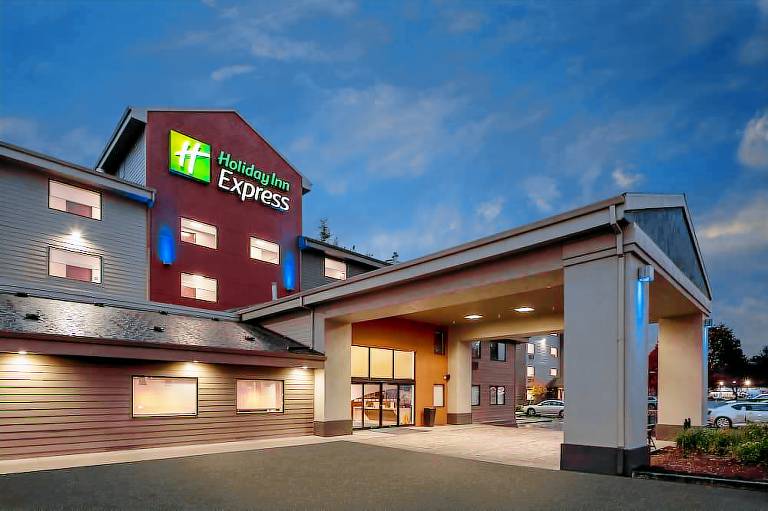 Holiday Inn Express Portland SE Clackamas Area by IHG
