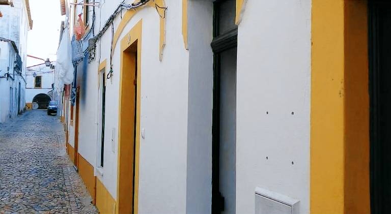 Rental apartment with terrace | Dogs allowed in Évora