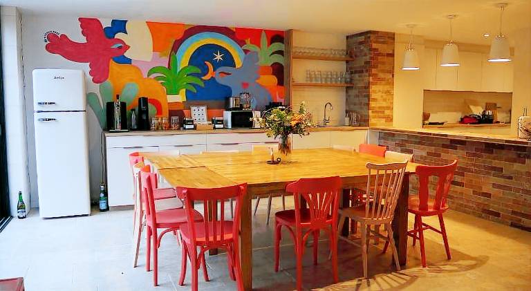Nice chalet with yard, patio & BBQ | Pet-friendly — photo 4