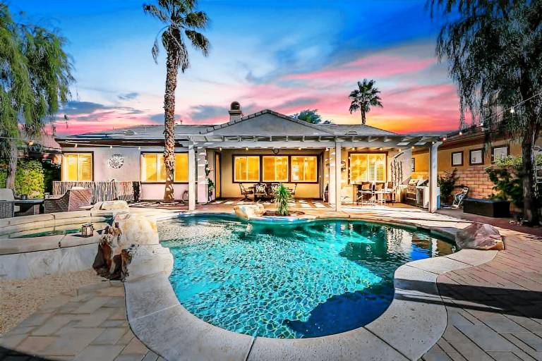 House with private pool — photo 3