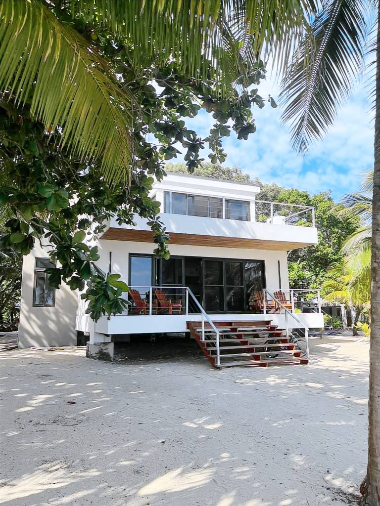 Villa  Placencia