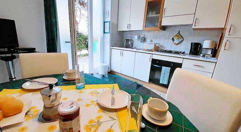 Apartment with yard & terrace | Close to the beach | Close to the ski | Pets allowed — photo 2