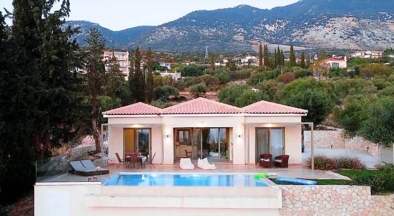 Nice villa with garden, terrace & private pool | Dogs allowed — photo 3