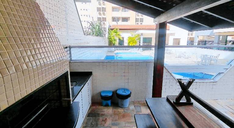 Apartment with pool — photo 3