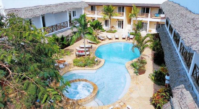 Kibanda Lodge and Beach Club in Nungwi