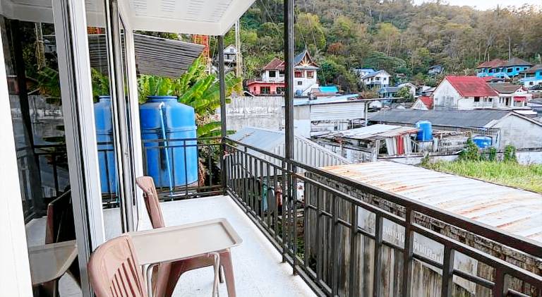 Pleasant vacation home with terrace | Pet-friendly — photo 5