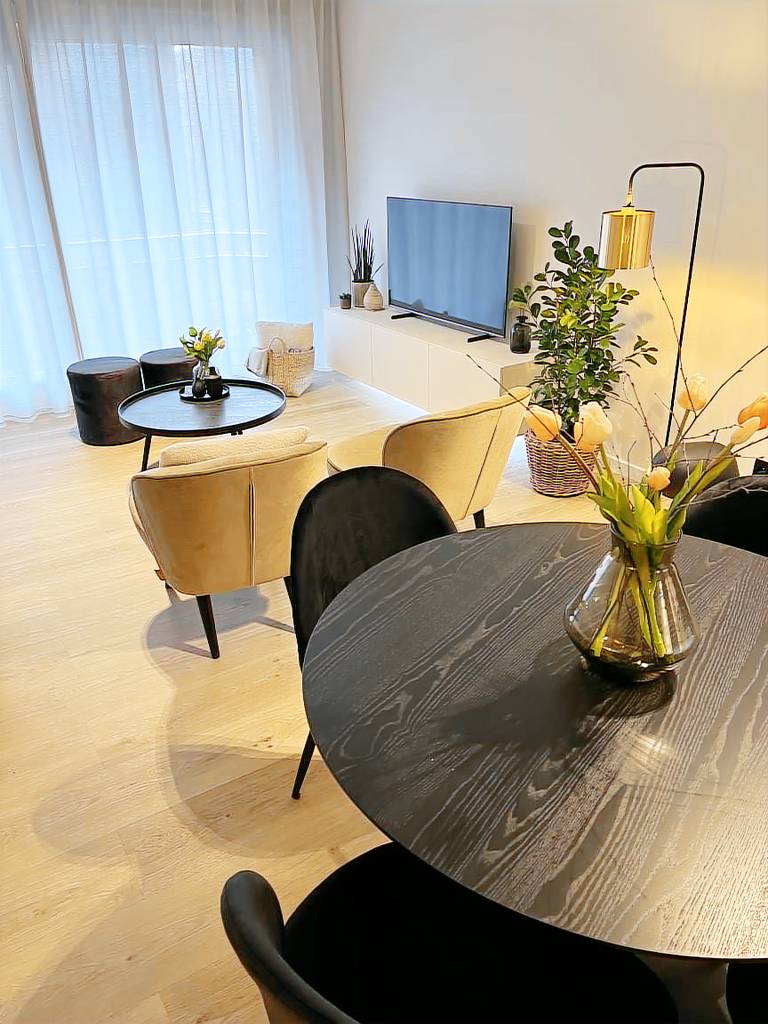 Rental apartment with patio & pool | City view — photo 3