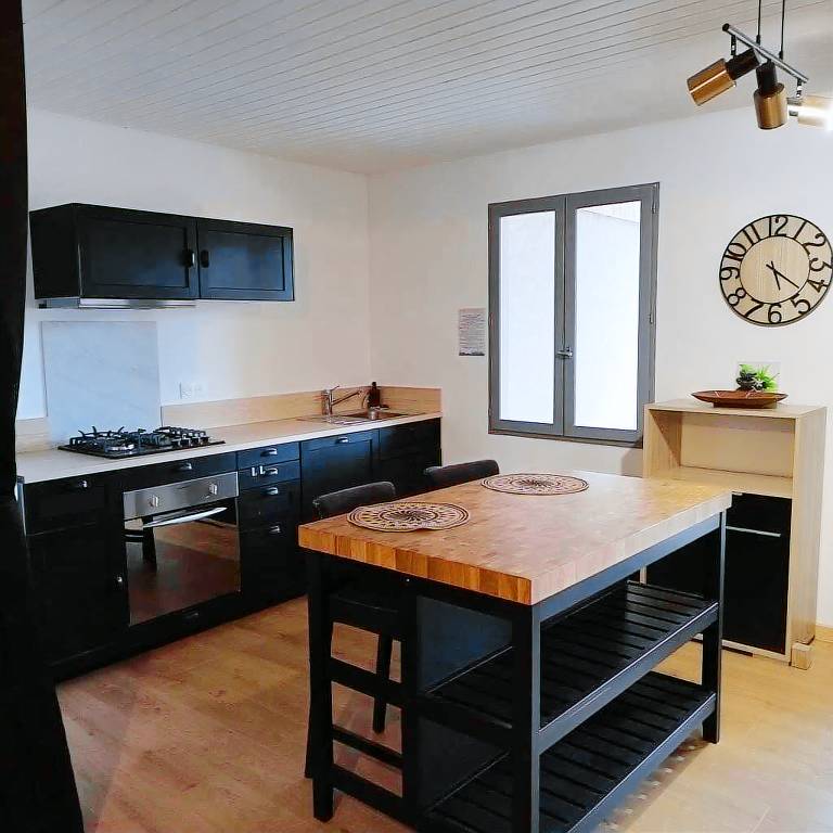Villa with heated pool, terrace & grill — photo 3