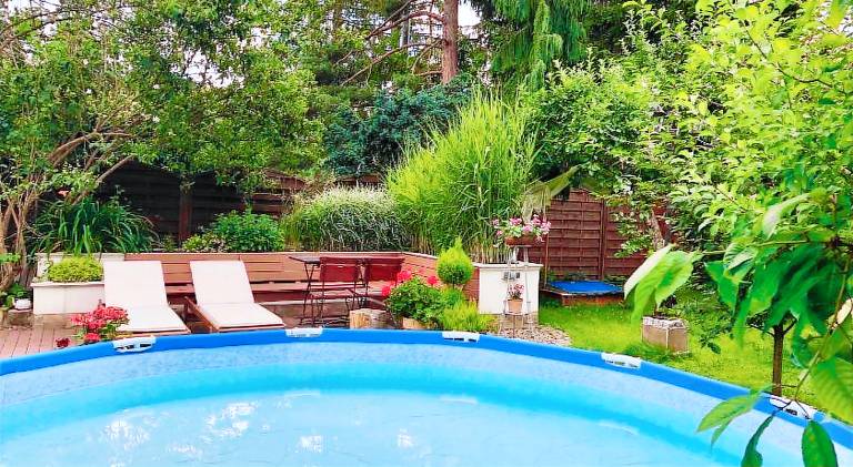 Apartment with pool & hot tub — photo 3
