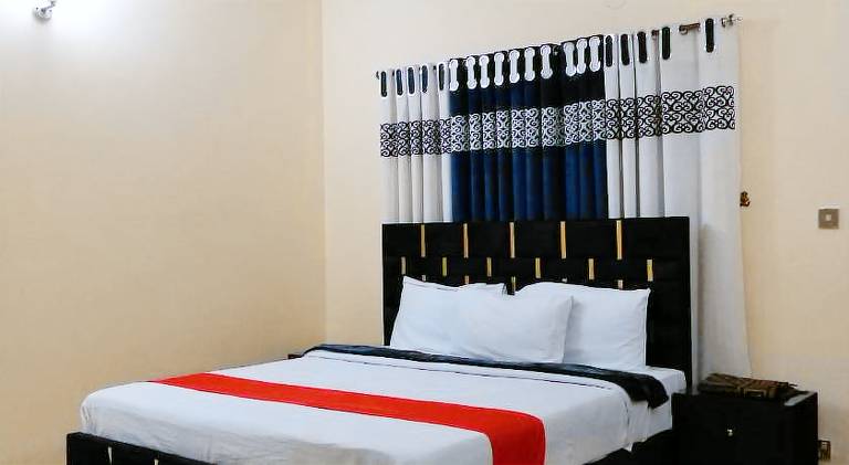 Royal Inn