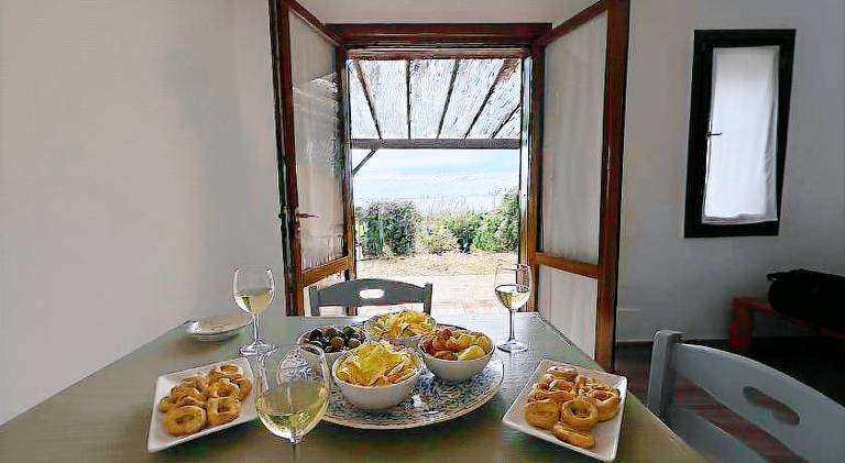 Pleasant villa with yard & patio | Next to the beach | Dogs allowed — photo 4