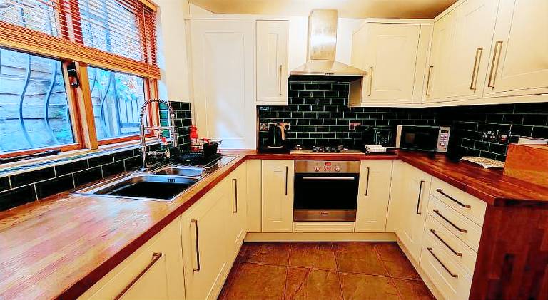 Villa with 4 rooms for 8 persons — photo 3