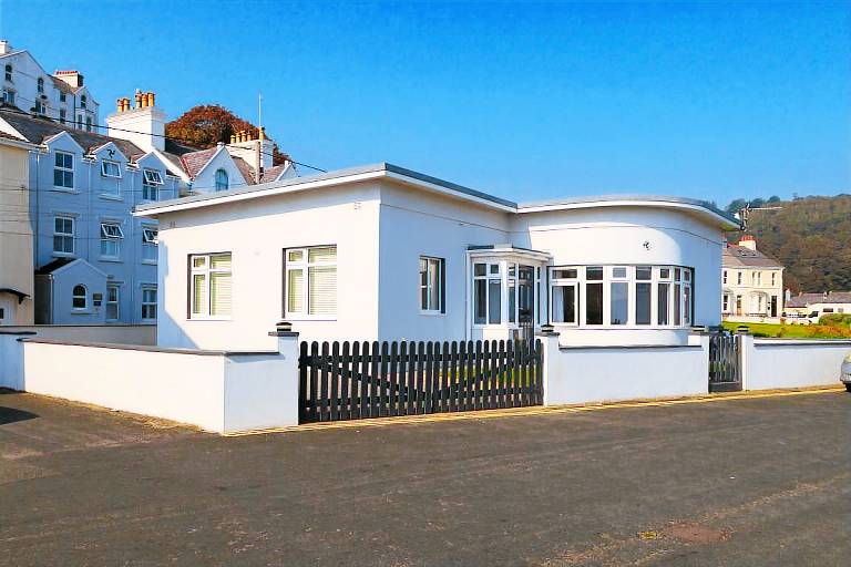 Cottage Douglas