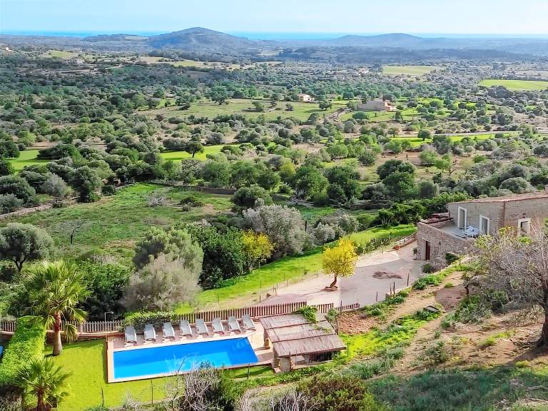 Fully equipped pleasant house with yard, barbecue & private pool | Nature view | Pet-friendly — photo 3