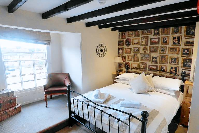 OYO Unicorn Inn