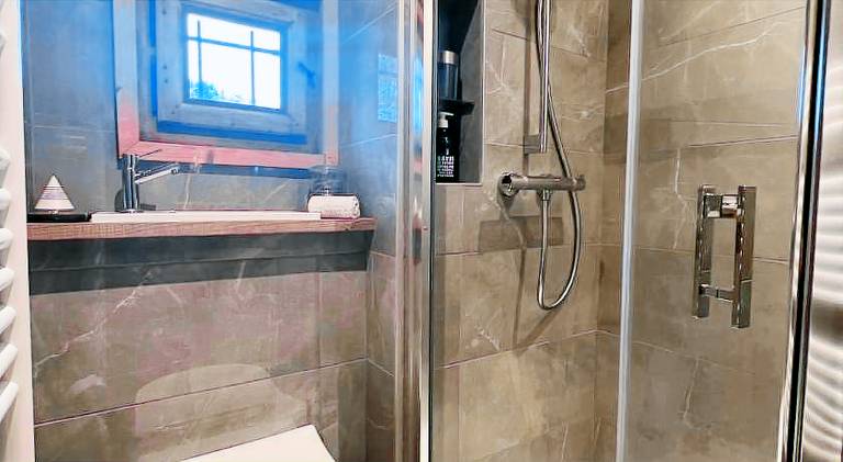 Chalet | Pets are welcome — photo 2