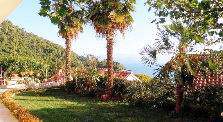 Nice apartment with yard, barbecue & terrace | Next to the beach | Pet-friendly — photo 3