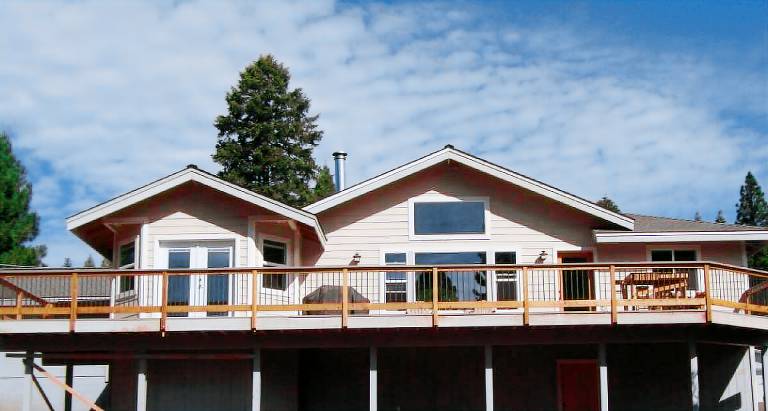 House Lake Almanor