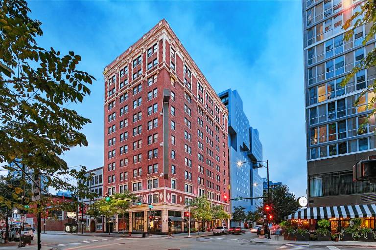 Hotel Felix Chicago River North/Magnificent Mile — photo 2