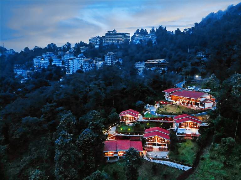 Resort Pelling City